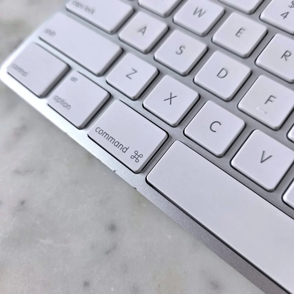Apple Wired Keyboard Numeric Keypad Silver Aluminum A1243 MB110LL/B dual USB